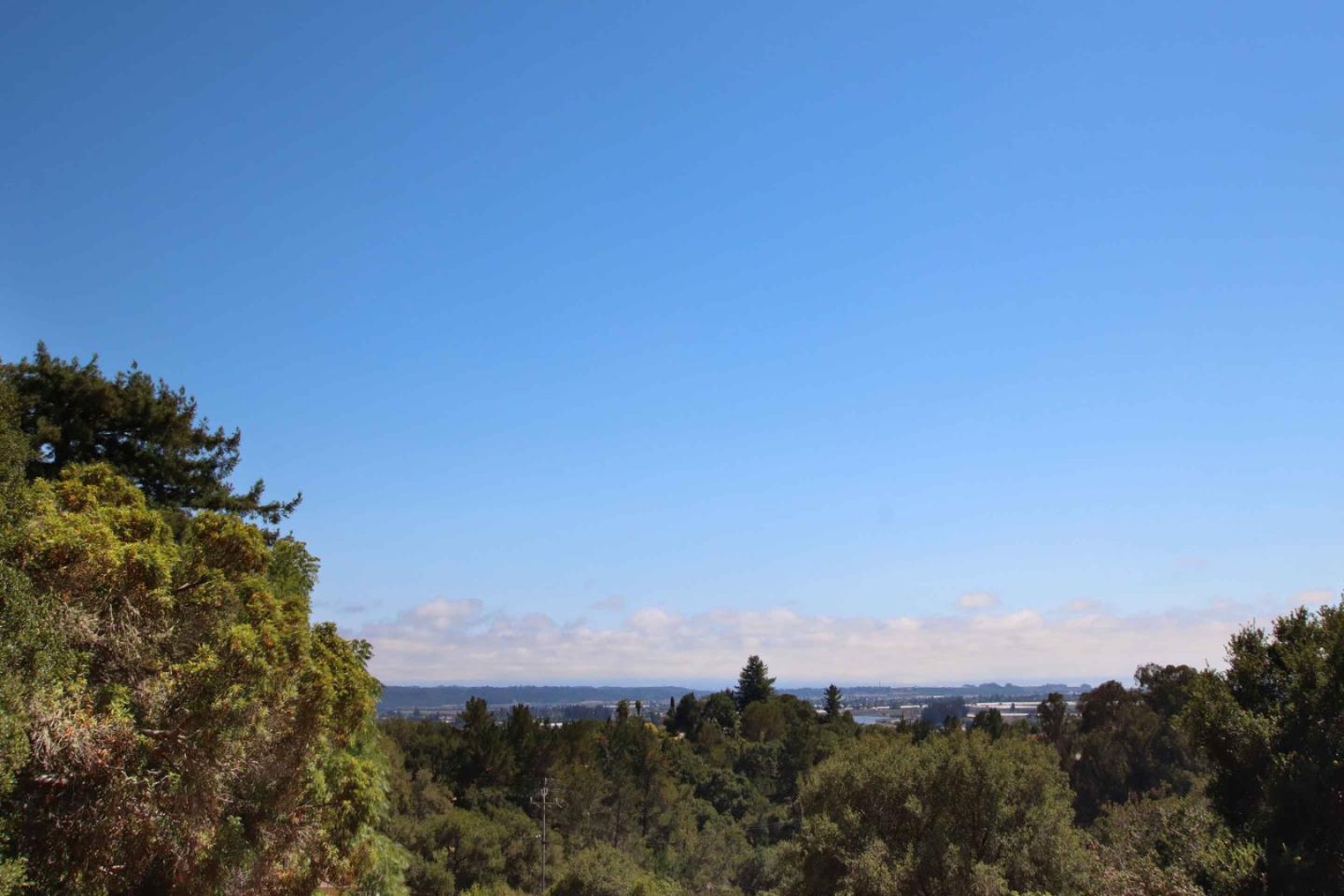 Detail Gallery Image 21 of 56 For 46 Valley View Rd, Watsonville,  CA 95076 - 5 Beds | 3 Baths