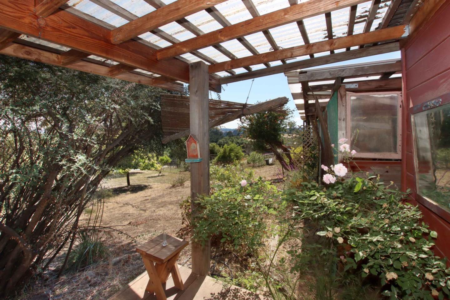 Detail Gallery Image 47 of 56 For 46 Valley View Rd, Watsonville,  CA 95076 - 5 Beds | 3 Baths