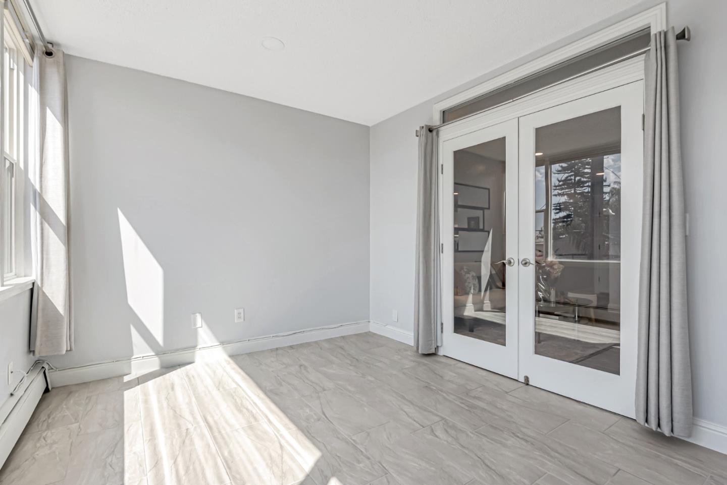 Detail Gallery Image 10 of 24 For 2601 College Ave #208,  Berkeley,  CA 94704 - 1 Beds | 1 Baths