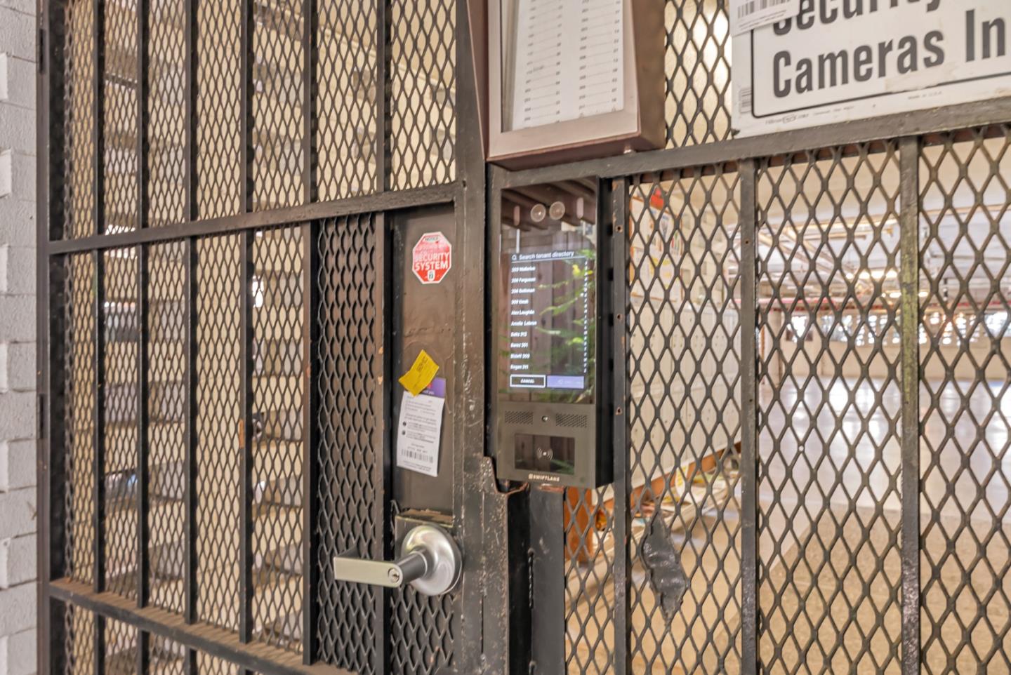 Detail Gallery Image 4 of 24 For 2601 College Ave #208,  Berkeley,  CA 94704 - 1 Beds | 1 Baths