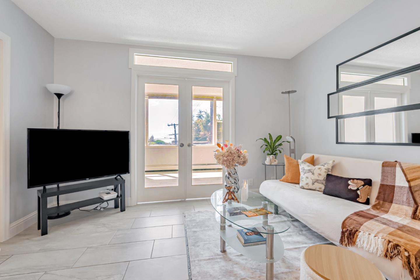 Detail Gallery Image 9 of 24 For 2601 College Ave #208,  Berkeley,  CA 94704 - 1 Beds | 1 Baths