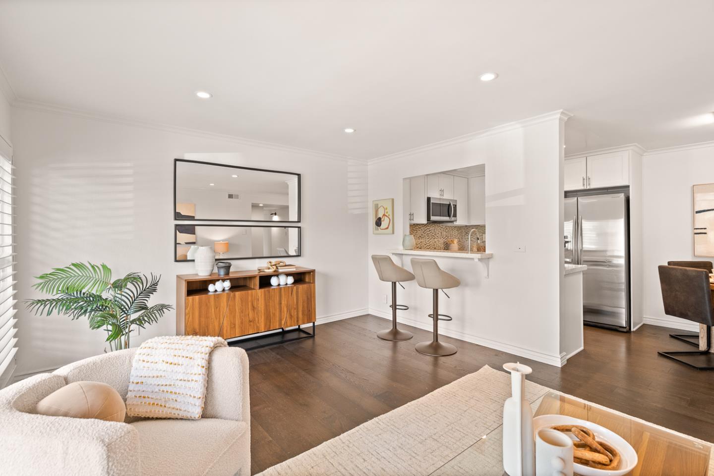 Photo #6: ML82033030 Listing: Photo #6