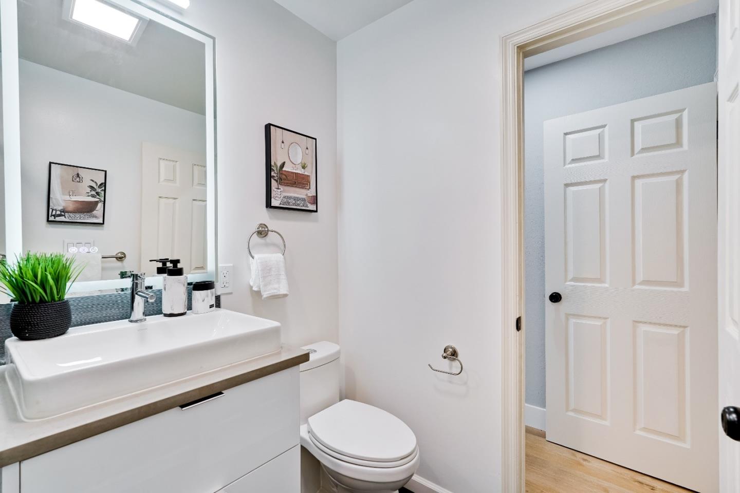 Detail Gallery Image 29 of 48 For 16925 Burgundy Ln, Morgan Hill,  CA 95037 - 4 Beds | 2/1 Baths