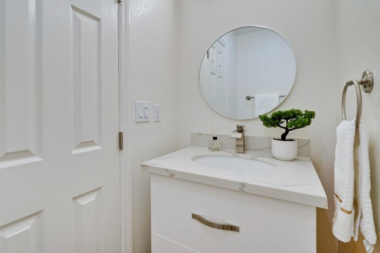 Detail Gallery Image 40 of 48 For 16925 Burgundy Ln, Morgan Hill,  CA 95037 - 4 Beds | 2/1 Baths