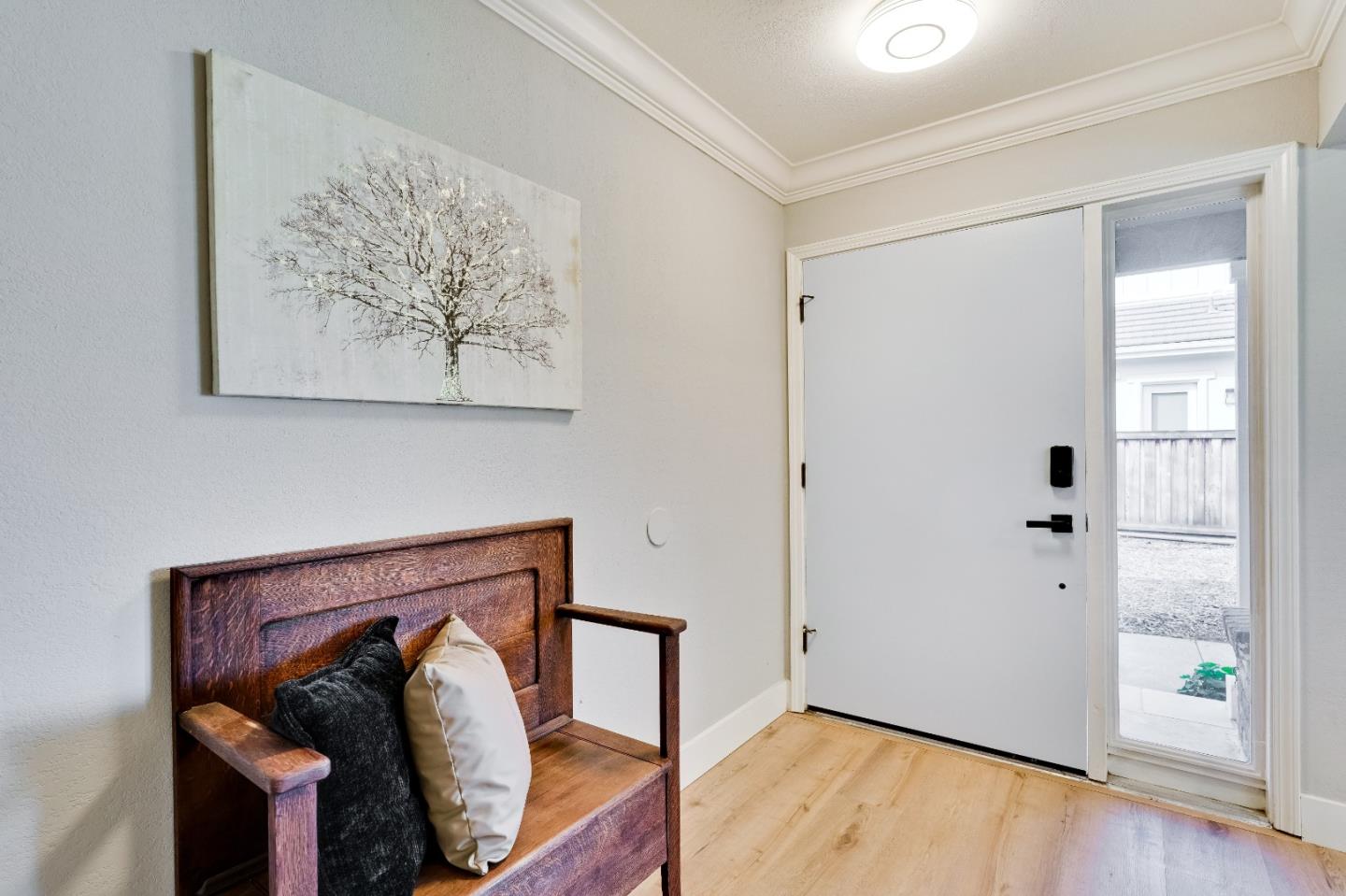 Detail Gallery Image 8 of 48 For 16925 Burgundy Ln, Morgan Hill,  CA 95037 - 4 Beds | 2/1 Baths