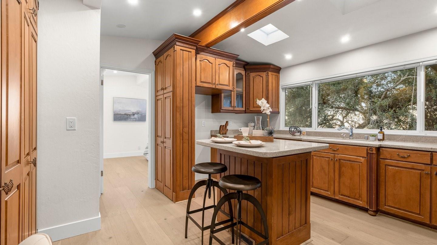 Detail Gallery Image 12 of 45 For 15499 Bohlman Rd, Saratoga,  CA 95070 - 3 Beds | 3 Baths