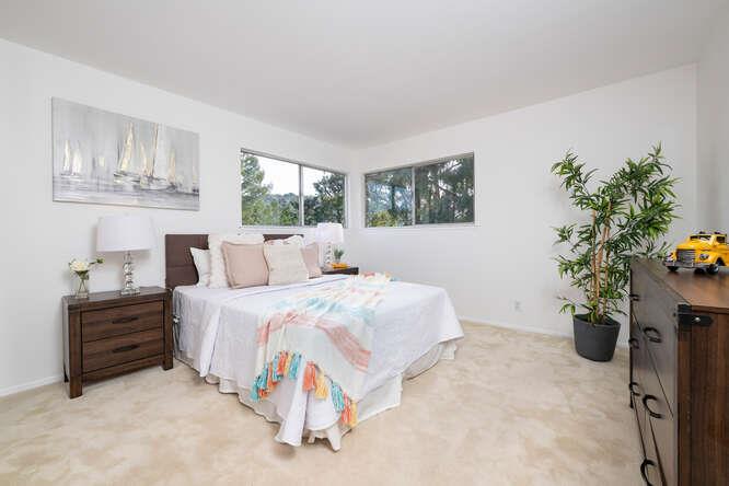 Detail Gallery Image 24 of 47 For 1413 Parkwood Dr, San Mateo,  CA 94403 - 3 Beds | 2/1 Baths