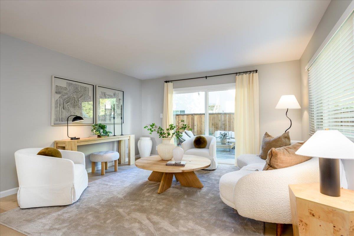 Detail Gallery Image 12 of 15 For 543 Everett Ct, Palo Alto,  CA 94301 - 4 Beds | 2 Baths