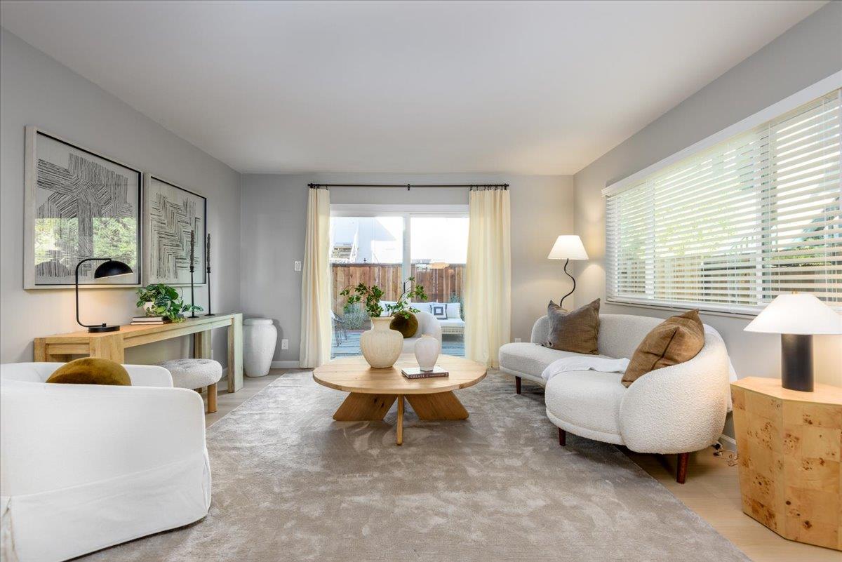 Detail Gallery Image 13 of 15 For 543 Everett Ct, Palo Alto,  CA 94301 - 4 Beds | 2 Baths