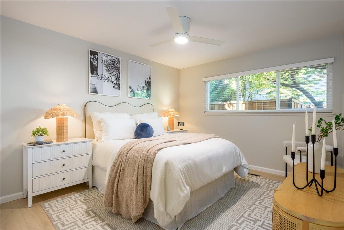 Detail Gallery Image 8 of 15 For 543 Everett Ct, Palo Alto,  CA 94301 - 4 Beds | 2 Baths