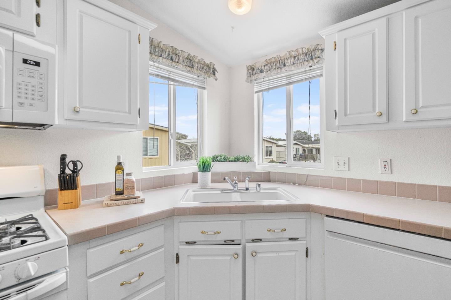 Detail Gallery Image 10 of 28 For 3 Lighthouse Rd #03,  Half Moon Bay,  CA 94019 - 2 Beds | 2 Baths