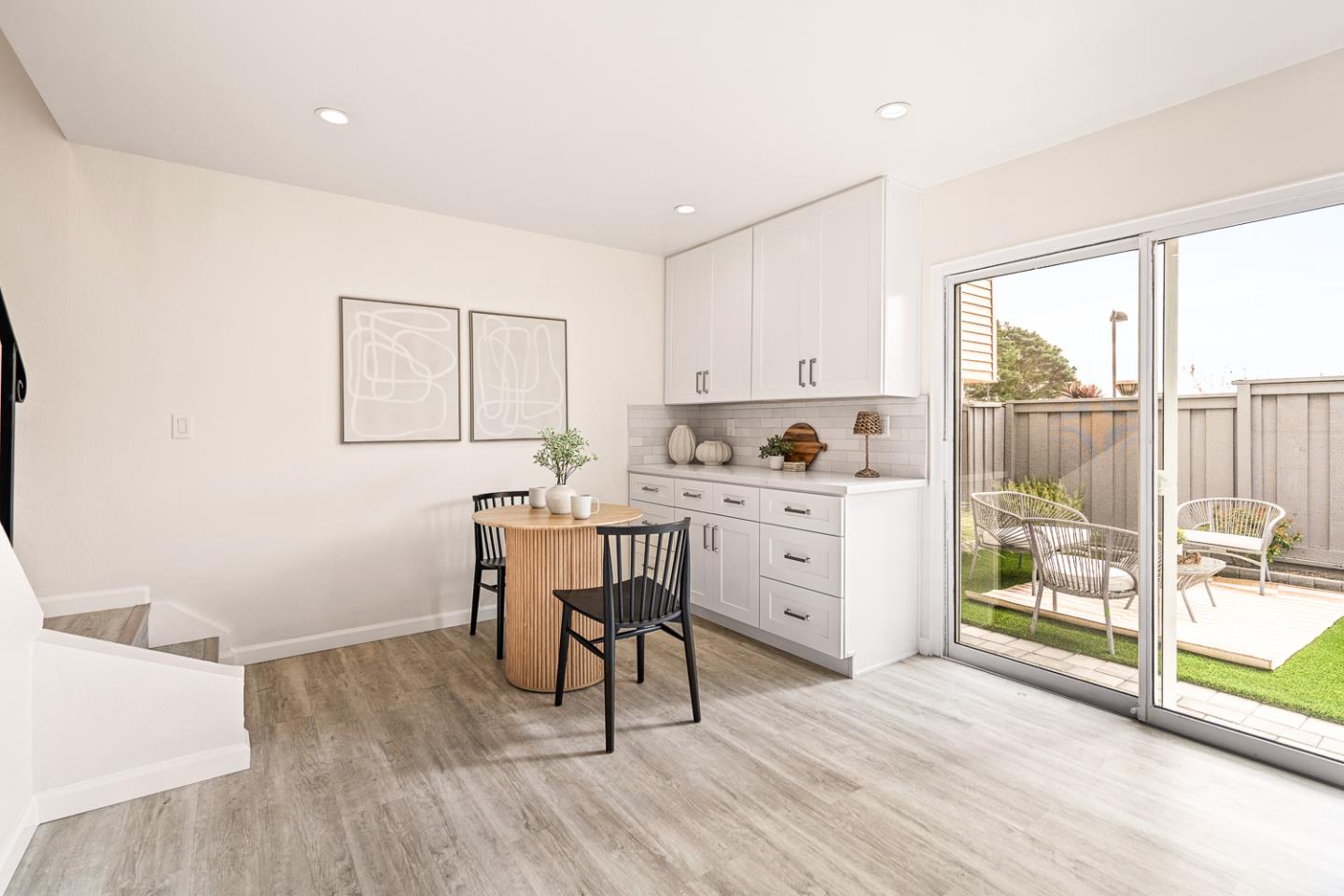 Detail Gallery Image 10 of 44 For 2555 Olmstead Ct, South San Francisco,  CA 94080 - 3 Beds | 2/1 Baths