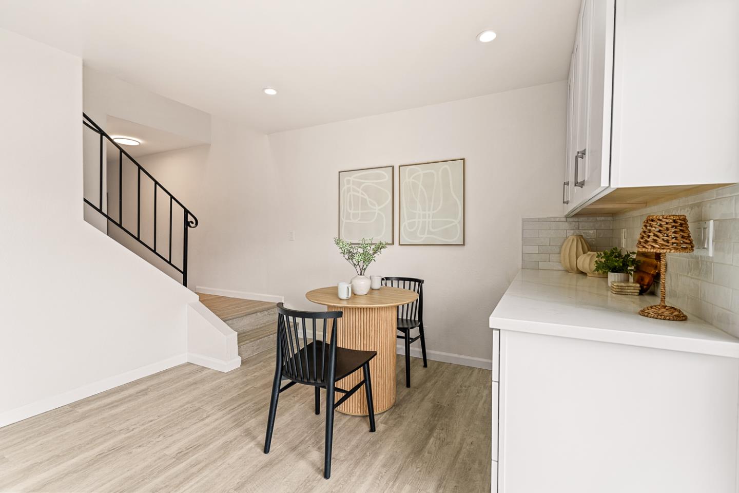 Detail Gallery Image 16 of 44 For 2555 Olmstead Ct, South San Francisco,  CA 94080 - 3 Beds | 2/1 Baths