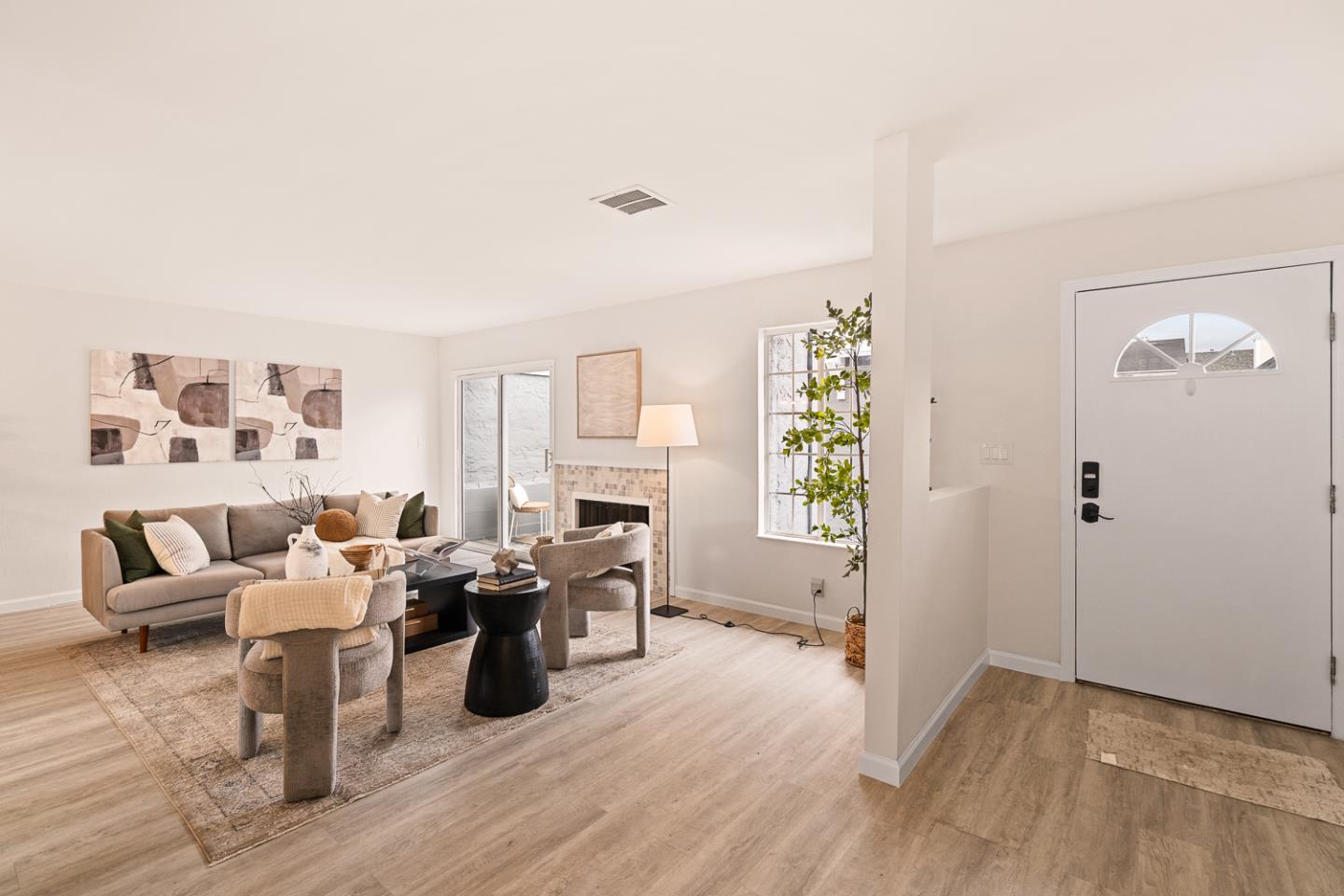 Detail Gallery Image 3 of 44 For 2555 Olmstead Ct, South San Francisco,  CA 94080 - 3 Beds | 2/1 Baths