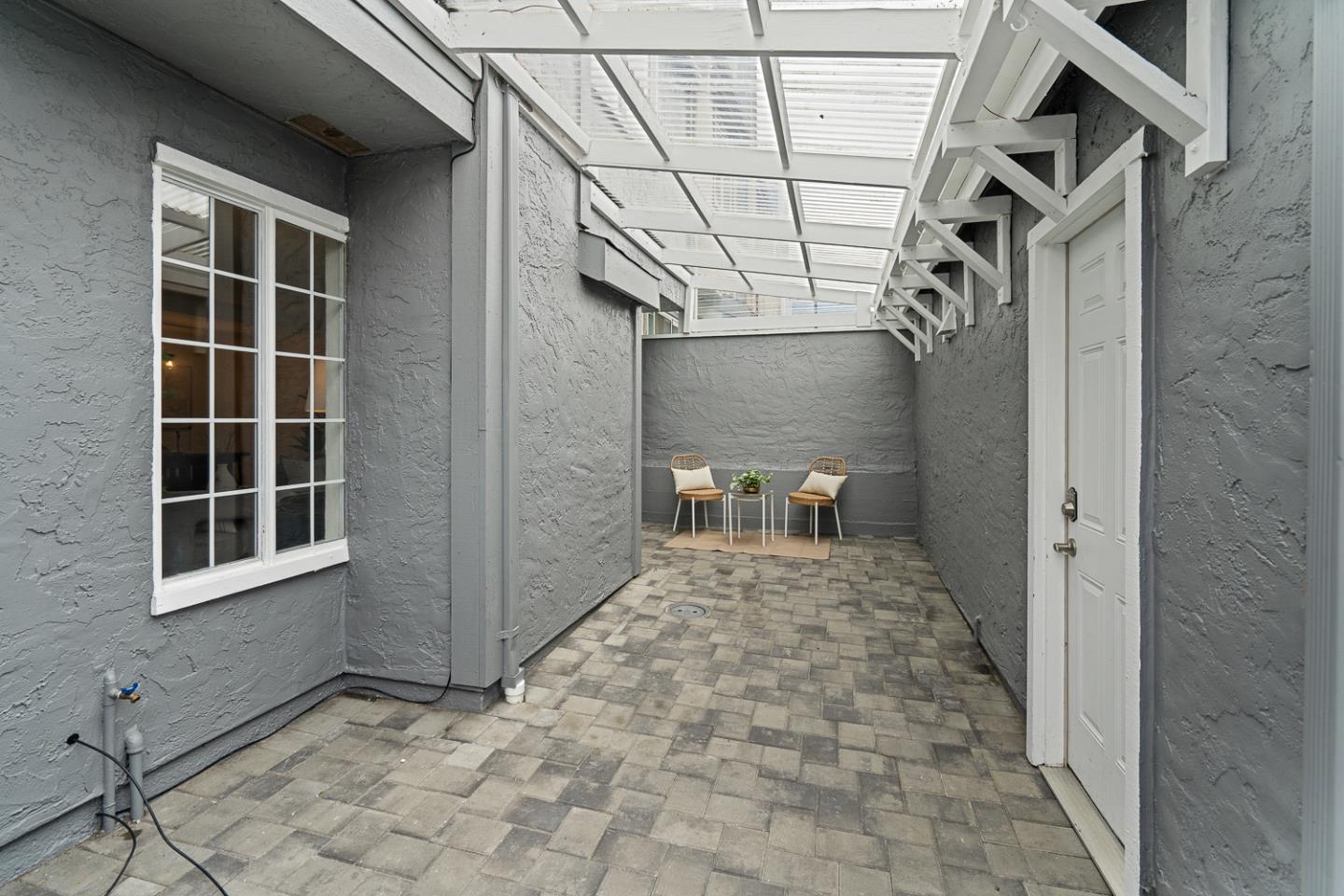 Detail Gallery Image 43 of 44 For 2555 Olmstead Ct, South San Francisco,  CA 94080 - 3 Beds | 2/1 Baths