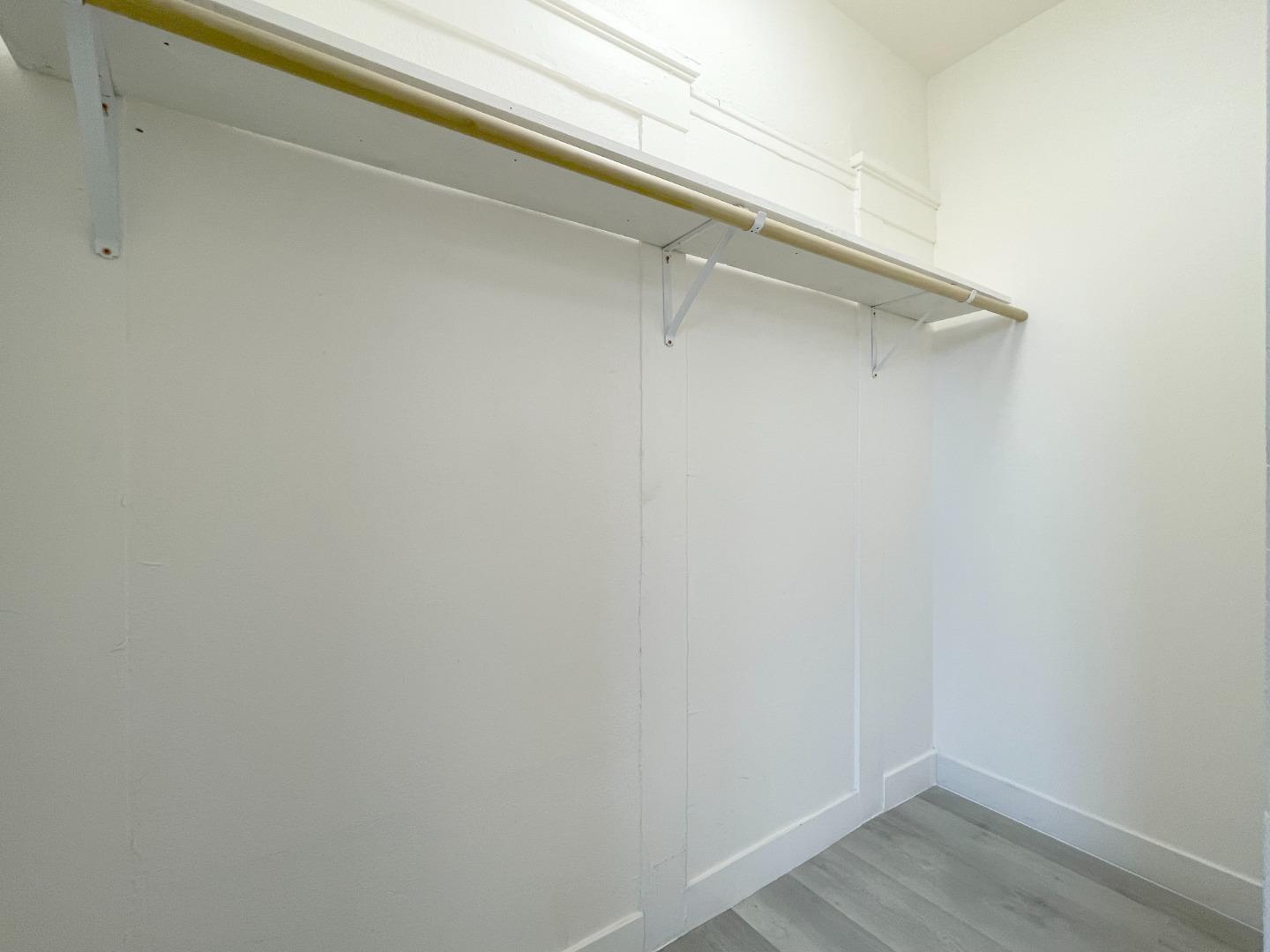 Detail Gallery Image 8 of 10 For 411 E Santa Clara St #G,  San Jose,  CA 95113 - 1 Beds | 1 Baths