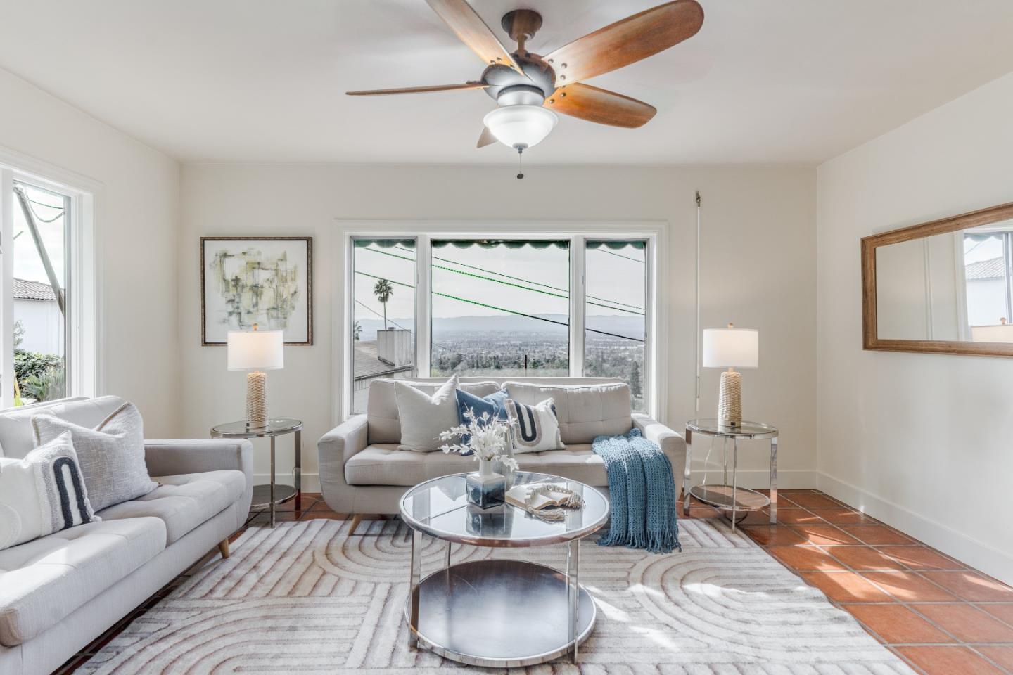 Detail Gallery Image 14 of 66 For 15738 Highland Dr, San Jose,  CA 95127 - 3 Beds | 2 Baths