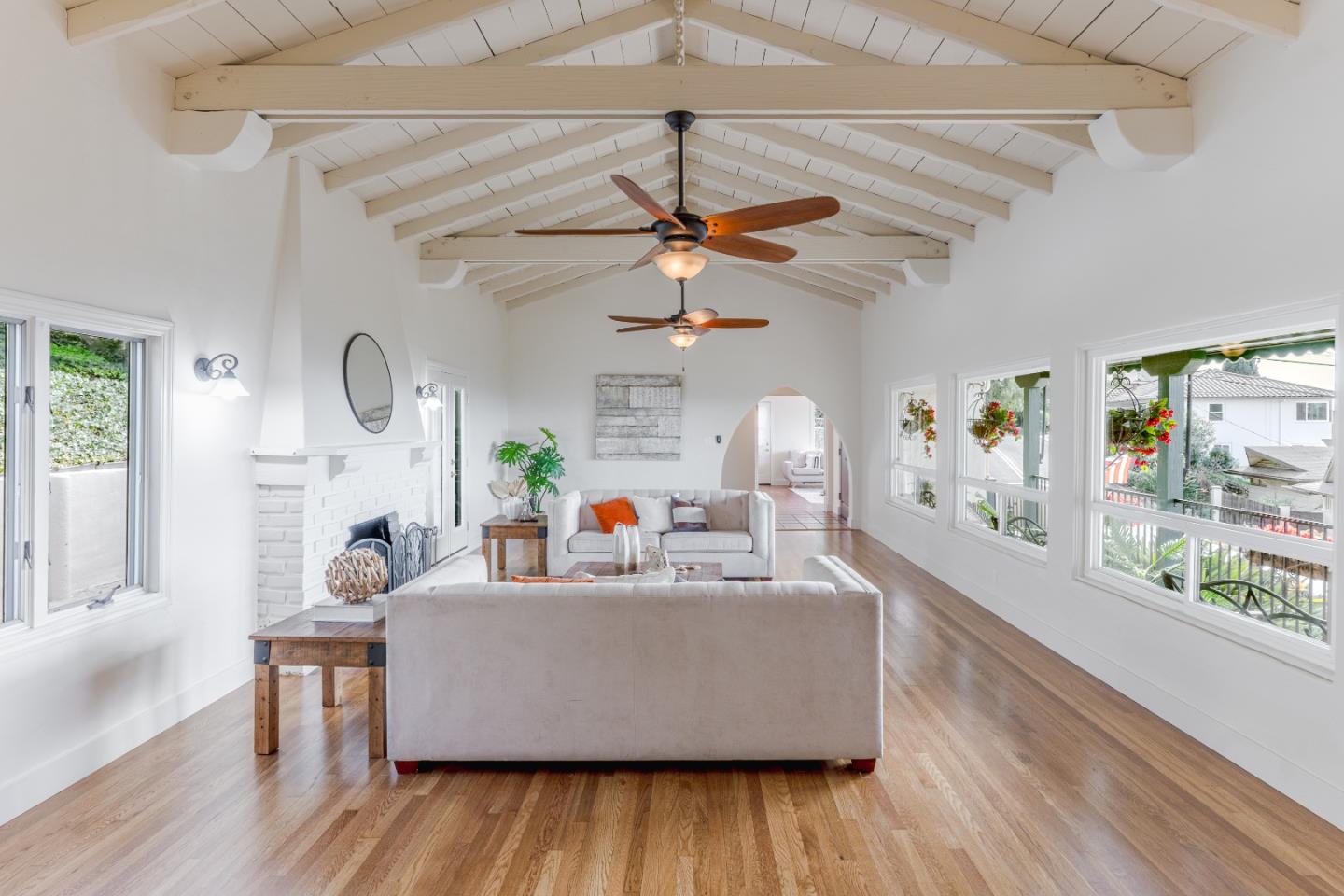 Detail Gallery Image 5 of 66 For 15738 Highland Dr, San Jose,  CA 95127 - 3 Beds | 2 Baths