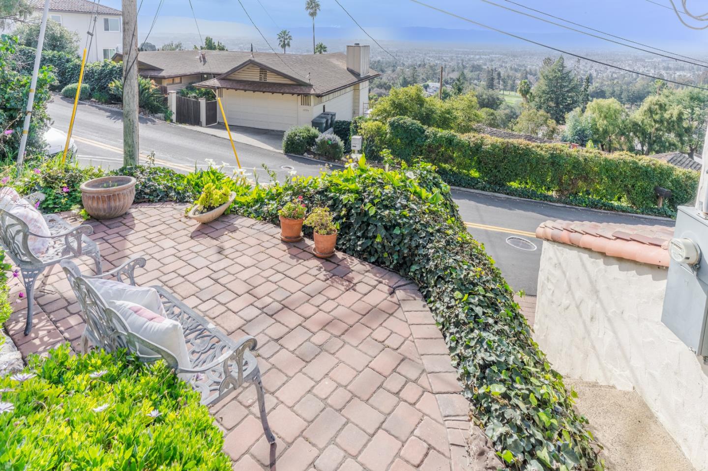 Detail Gallery Image 51 of 66 For 15738 Highland Dr, San Jose,  CA 95127 - 3 Beds | 2 Baths