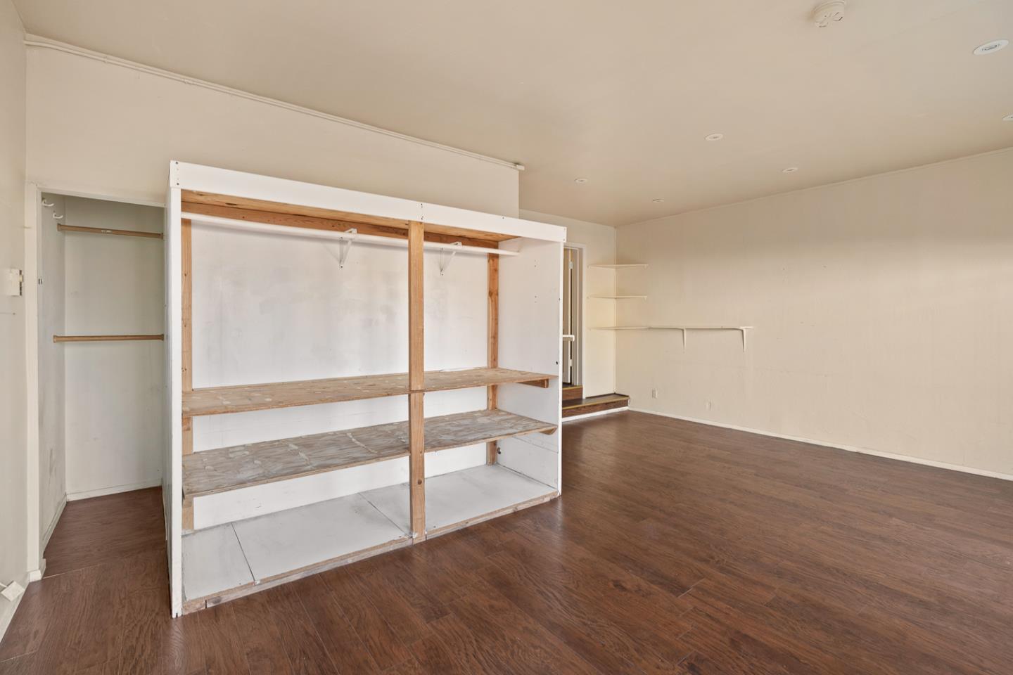 Detail Gallery Image 11 of 31 For 56 Flournoy St, Daly City,  CA 94014 - 3 Beds | 1/1 Baths