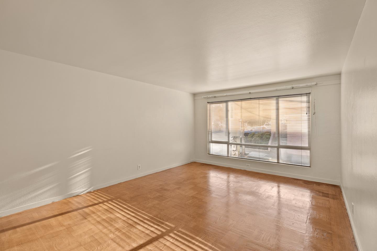 Detail Gallery Image 19 of 31 For 56 Flournoy St, Daly City,  CA 94014 - 3 Beds | 1/1 Baths