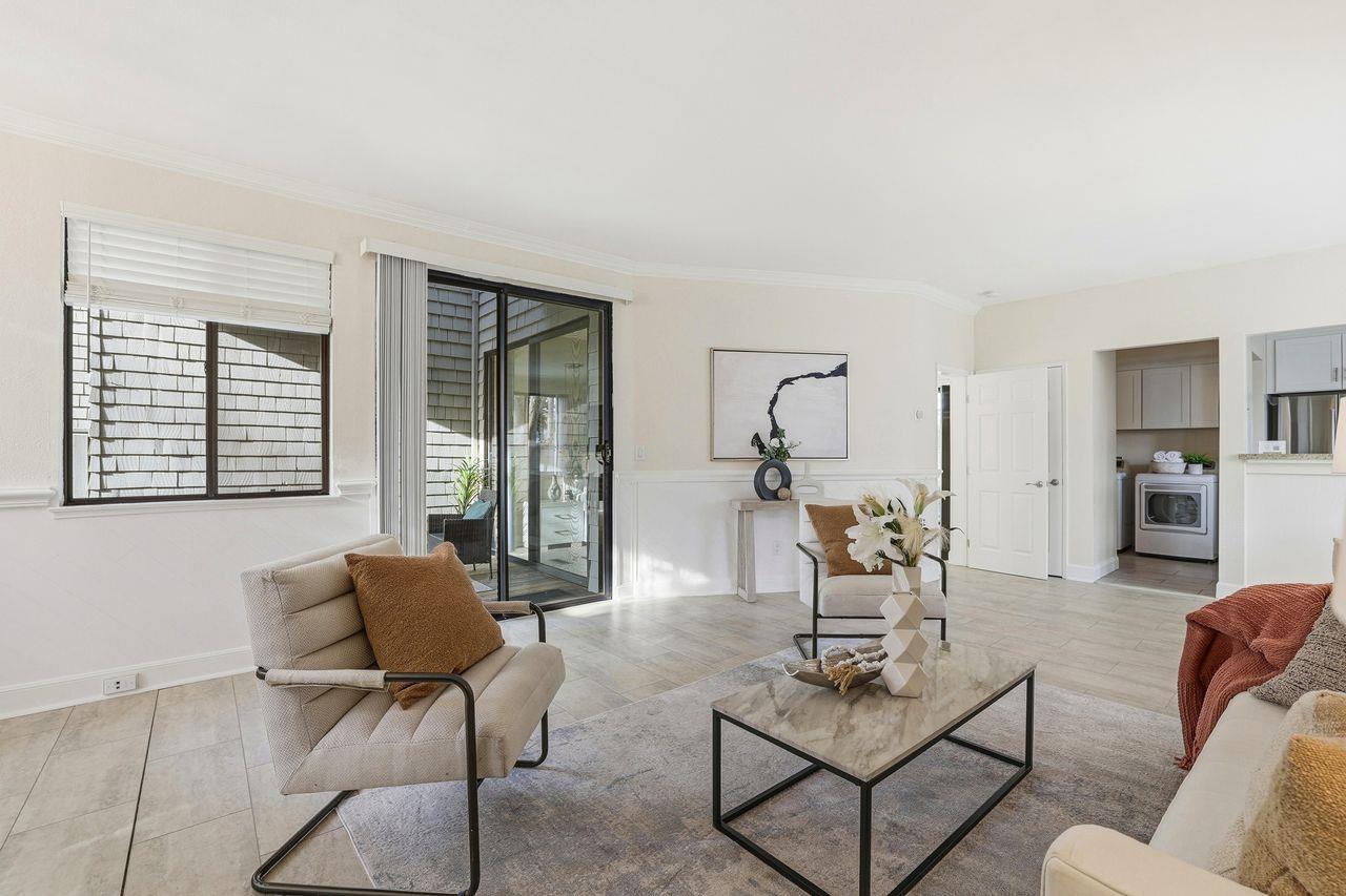 Detail Gallery Image 12 of 41 For 1005 Foxchase Dr, San Jose,  CA 95123 - 1 Beds | 1/1 Baths