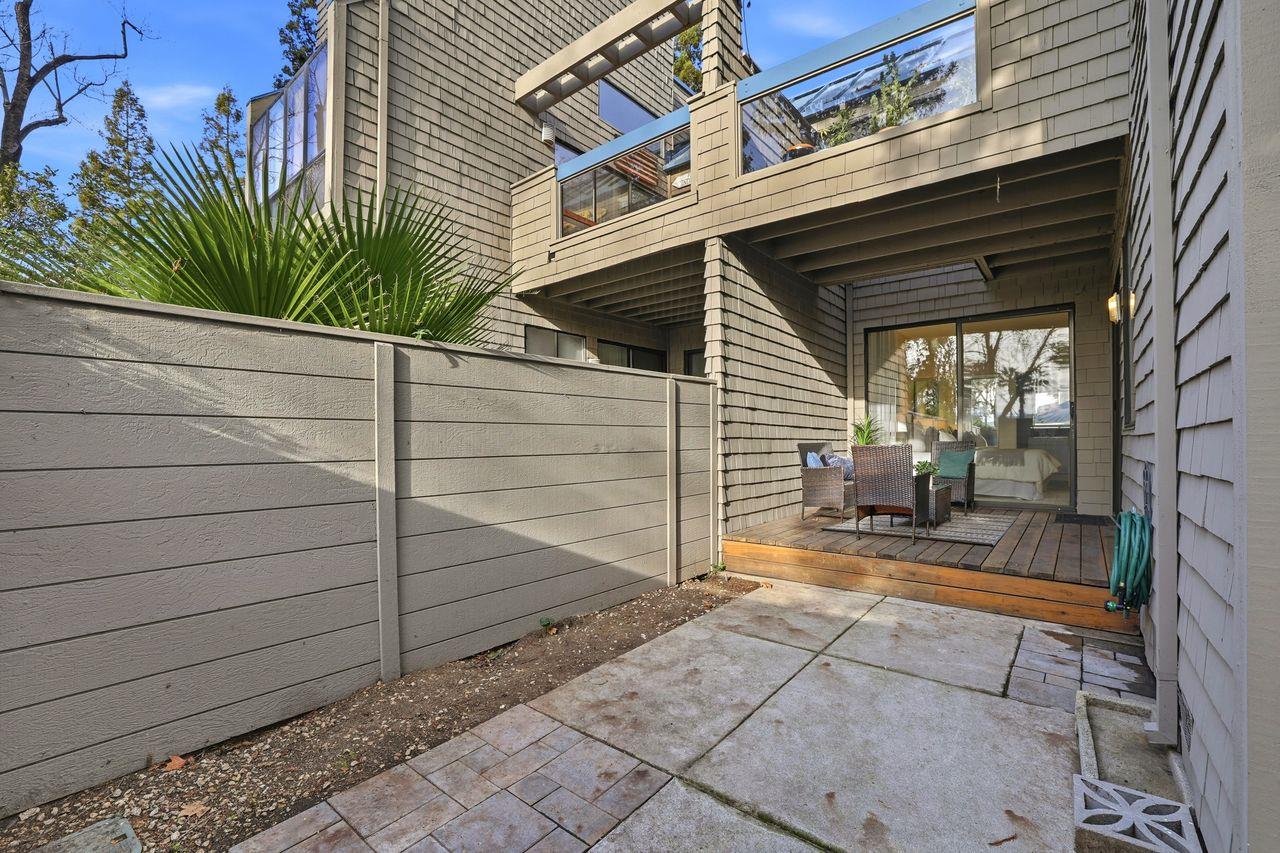 Detail Gallery Image 32 of 41 For 1005 Foxchase Dr, San Jose,  CA 95123 - 1 Beds | 1/1 Baths