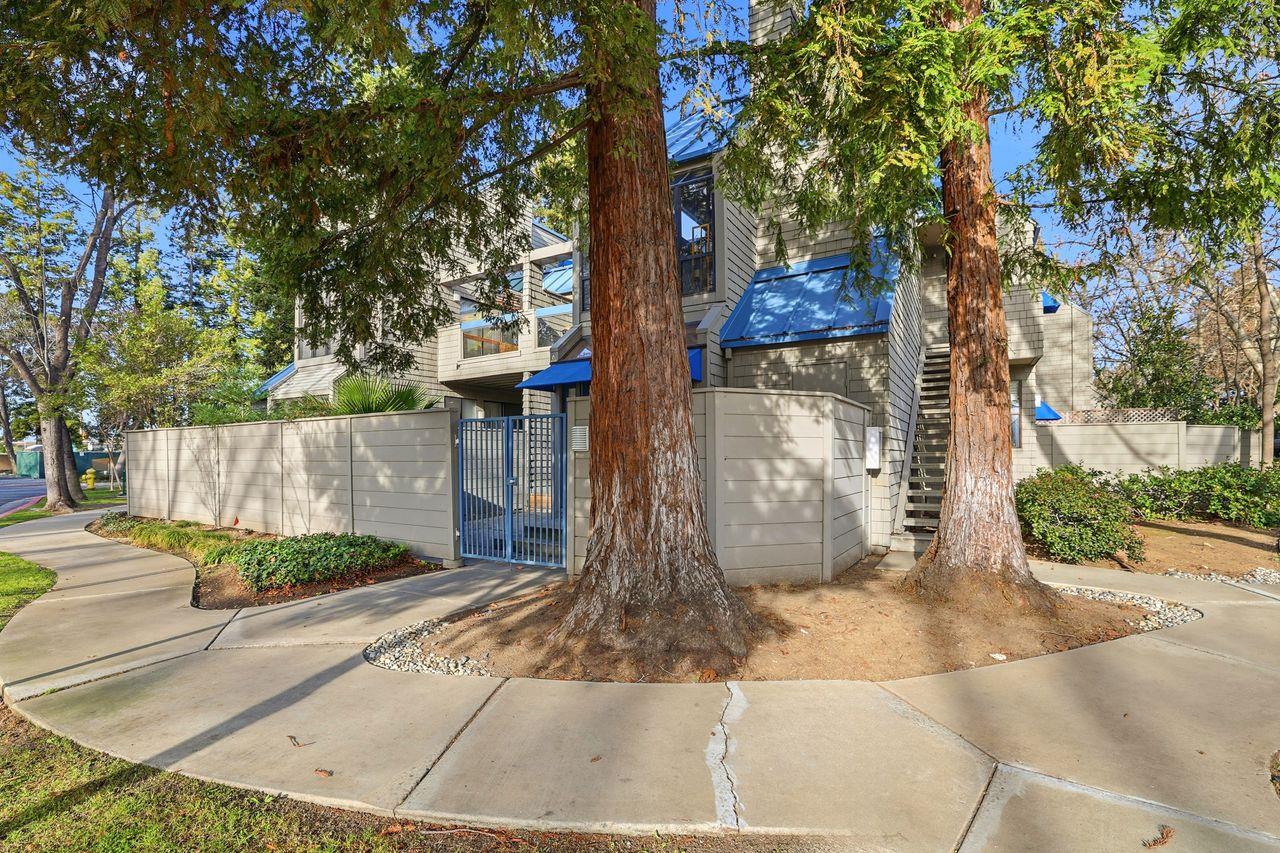 Detail Gallery Image 40 of 41 For 1005 Foxchase Dr, San Jose,  CA 95123 - 1 Beds | 1/1 Baths