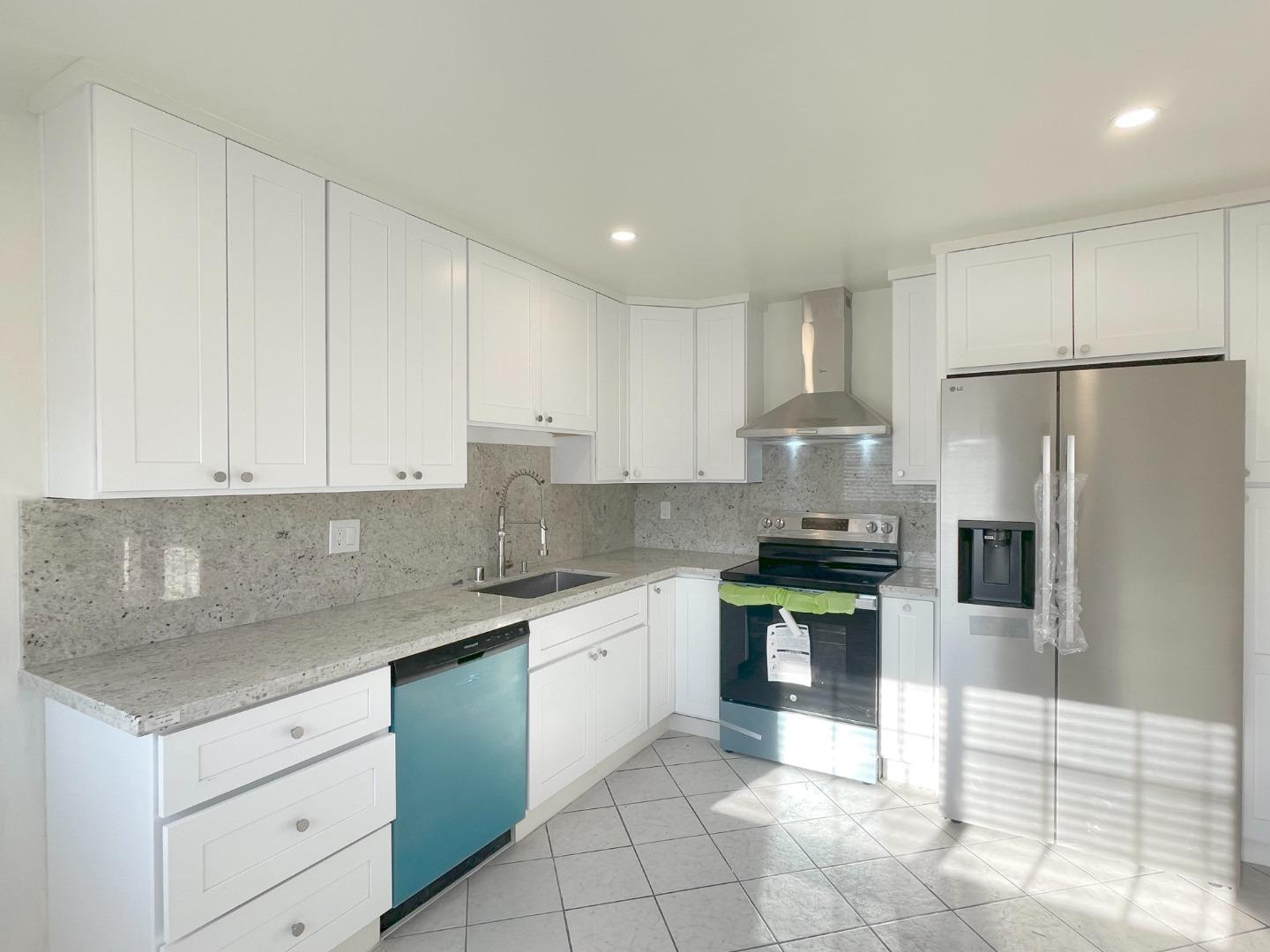 Detail Gallery Image 6 of 17 For 4879 Boone Dr, Fremont,  CA 94538 - 3 Beds | 2 Baths