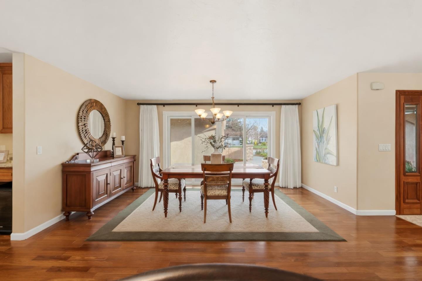 Detail Gallery Image 22 of 92 For 13243 via Ranchero Dr, Saratoga,  CA 95070 - 6 Beds | 4 Baths