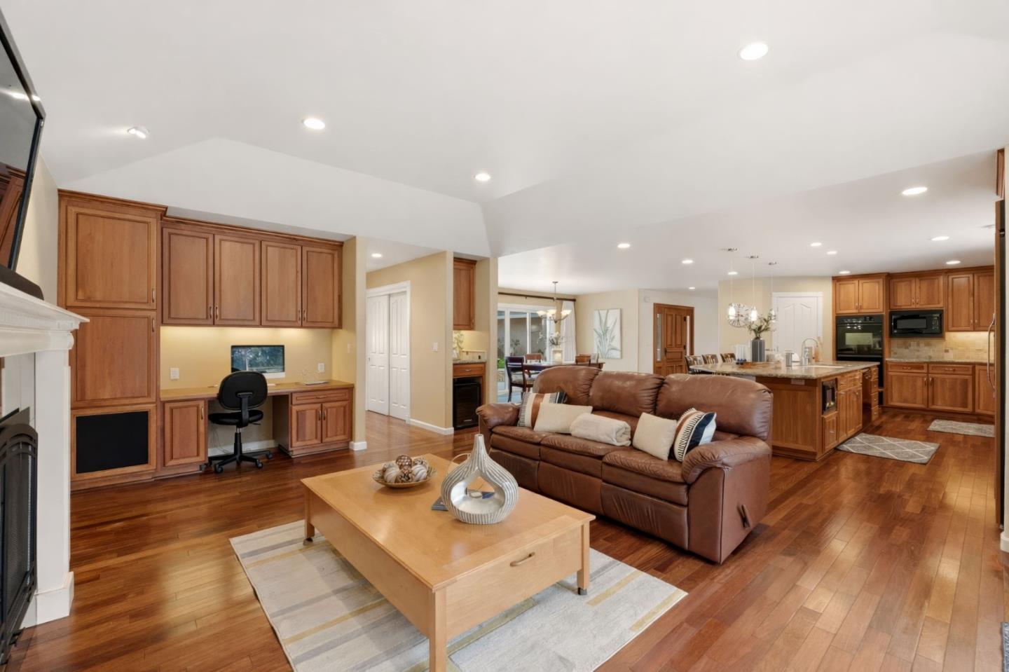 Detail Gallery Image 24 of 92 For 13243 via Ranchero Dr, Saratoga,  CA 95070 - 6 Beds | 4 Baths