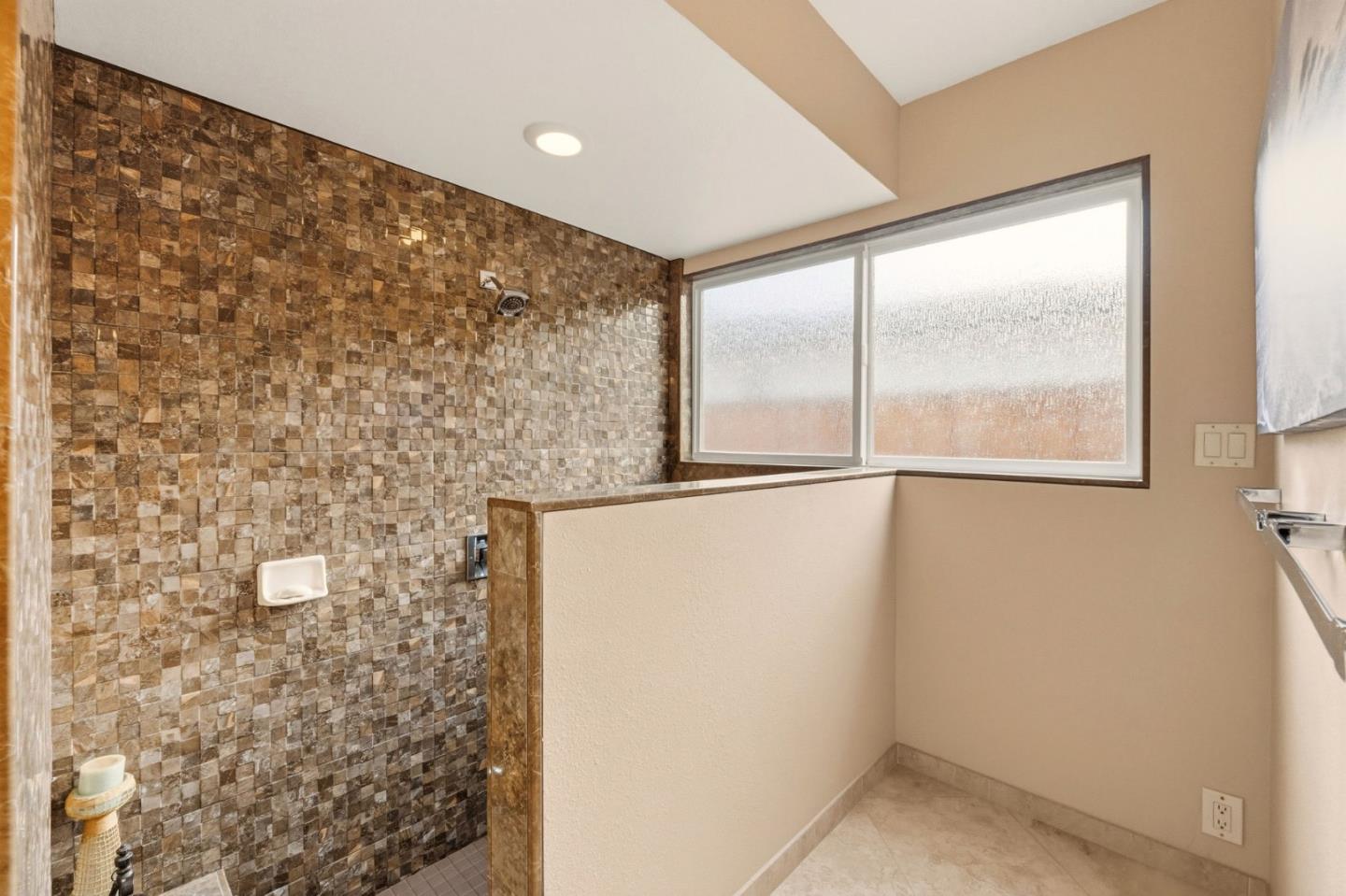 Detail Gallery Image 40 of 92 For 13243 via Ranchero Dr, Saratoga,  CA 95070 - 6 Beds | 4 Baths