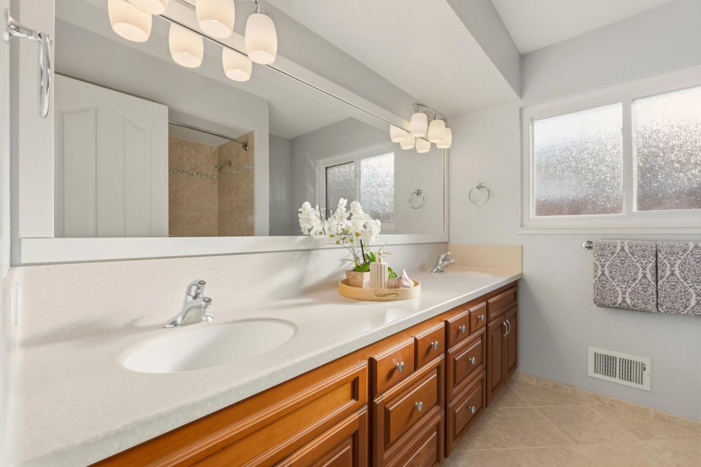 Detail Gallery Image 56 of 92 For 13243 via Ranchero Dr, Saratoga,  CA 95070 - 6 Beds | 4 Baths