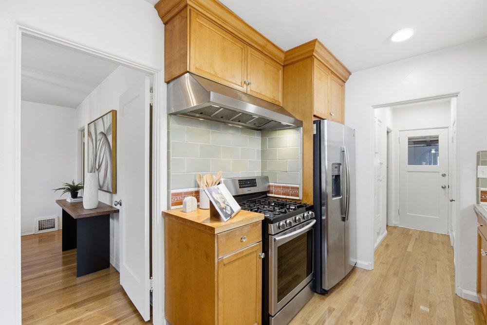 Detail Gallery Image 18 of 98 For 1555 Calaveras Ave, San Jose,  CA 95126 - 4 Beds | 2/1 Baths