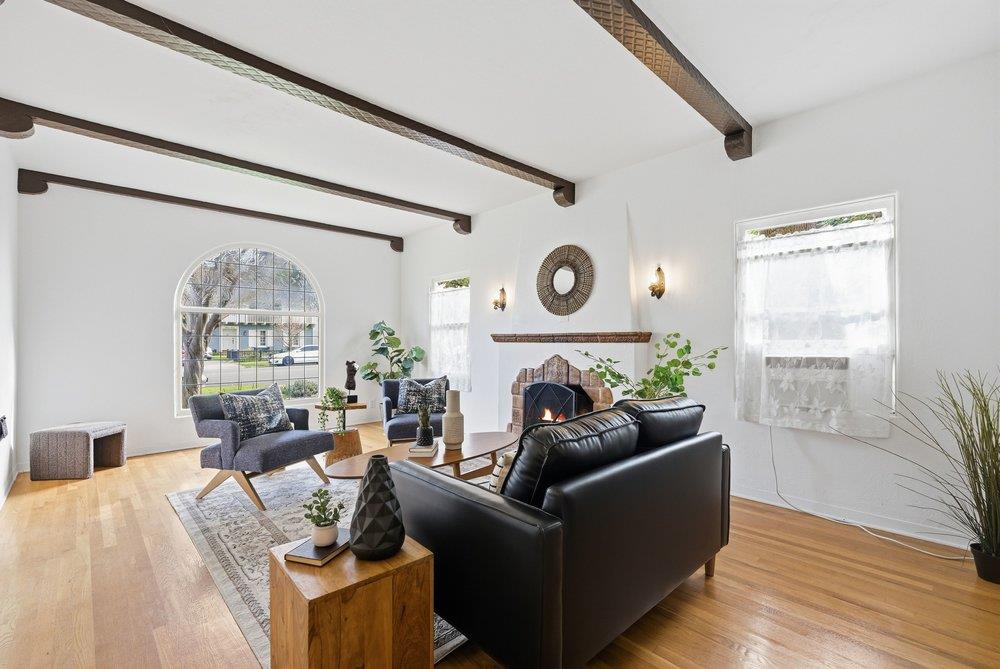 Detail Gallery Image 7 of 98 For 1555 Calaveras Ave, San Jose,  CA 95126 - 4 Beds | 2/1 Baths