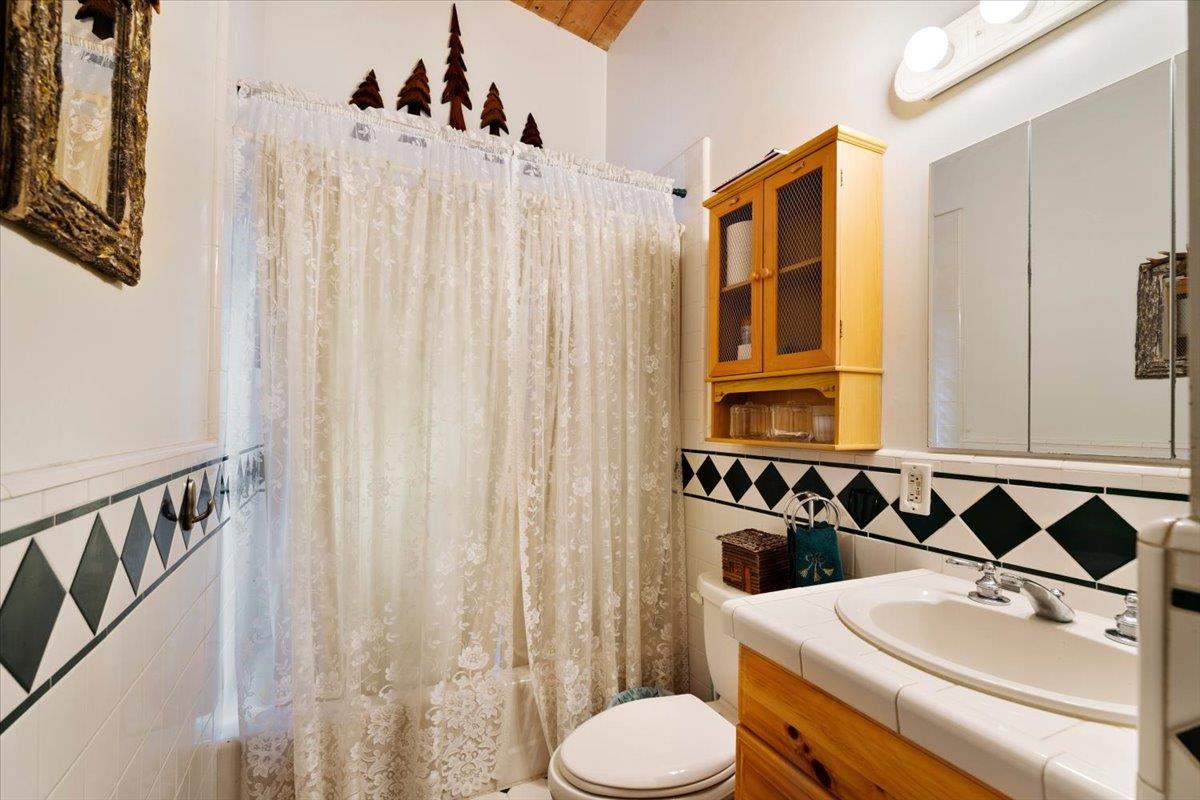 Detail Gallery Image 27 of 39 For 1079 Scenic Dr, Felton,  CA 95018 - 2 Beds | 2 Baths