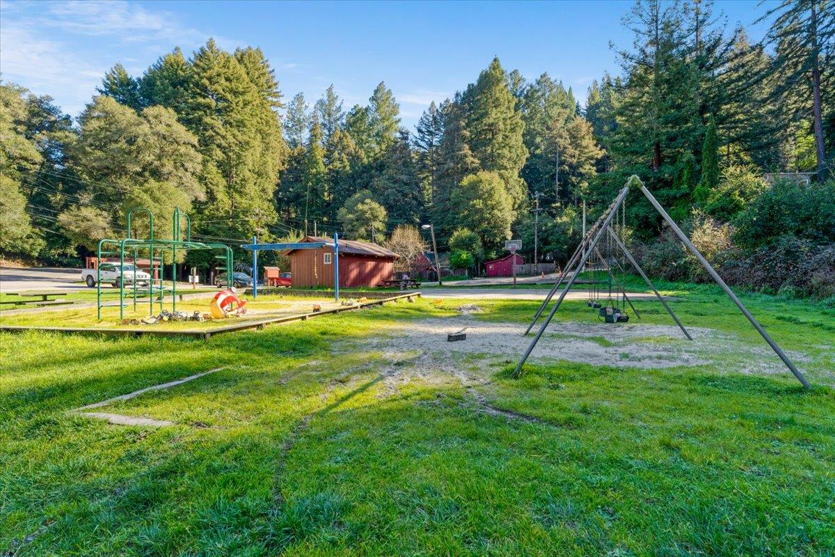 Detail Gallery Image 35 of 39 For 1079 Scenic Dr, Felton,  CA 95018 - 2 Beds | 2 Baths