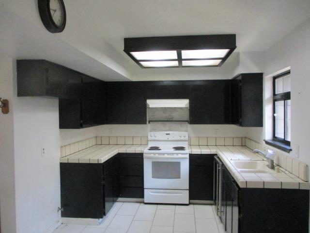 Detail Gallery Image 10 of 36 For 140 Gibson Dr #12,  Hollister,  CA 95023 - 3 Beds | 1/1 Baths