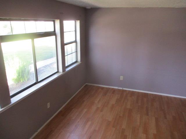 Detail Gallery Image 6 of 36 For 140 Gibson Dr #12,  Hollister,  CA 95023 - 3 Beds | 1/1 Baths