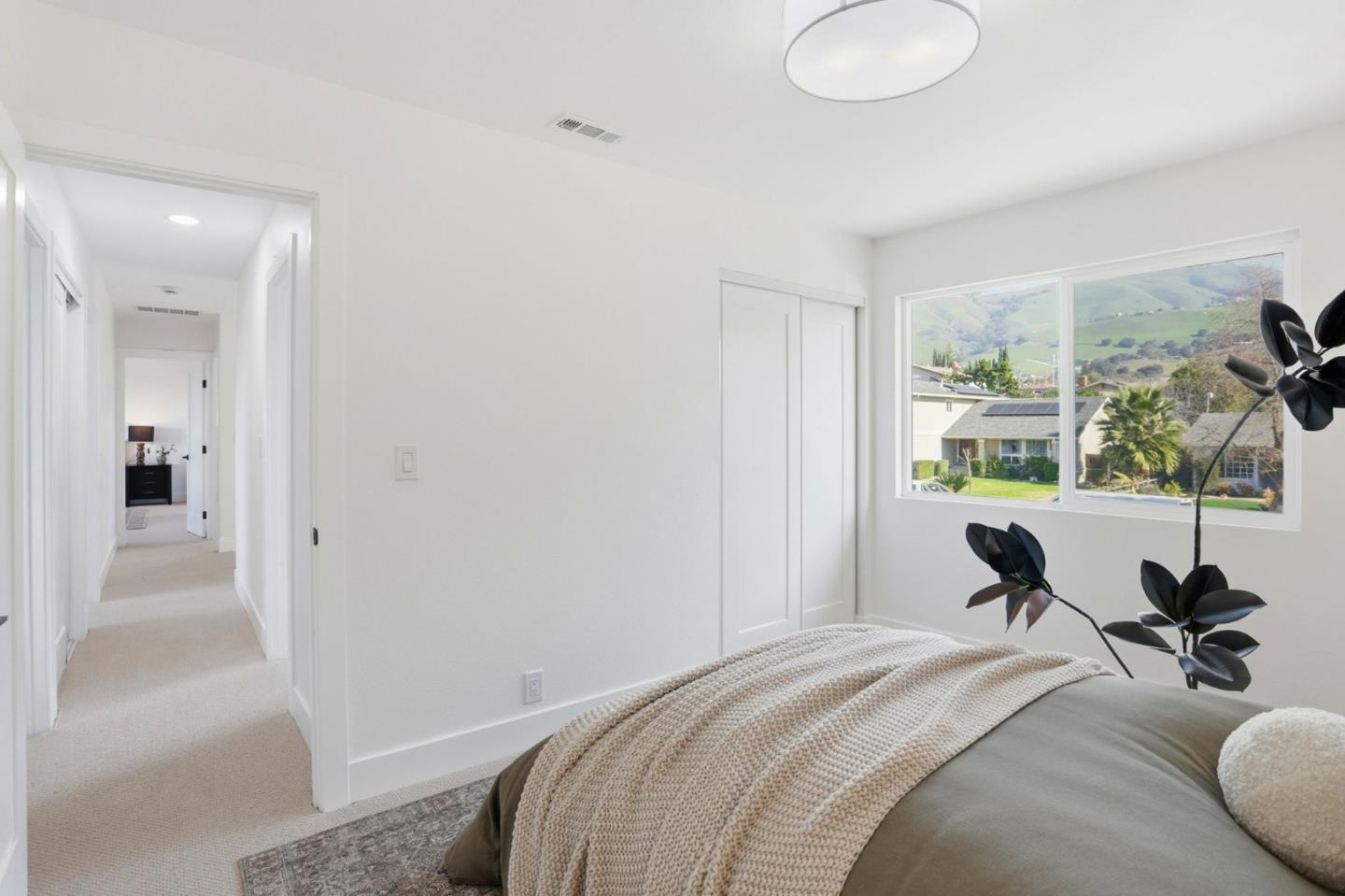 Detail Gallery Image 19 of 40 For 3047 Rollingwood Ct, San Jose,  CA 95148 - 5 Beds | 2/1 Baths