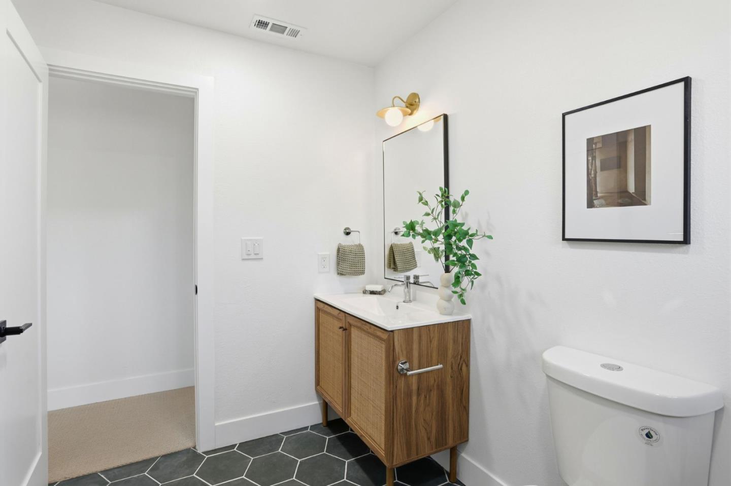 Detail Gallery Image 30 of 40 For 3047 Rollingwood Ct, San Jose,  CA 95148 - 5 Beds | 2/1 Baths