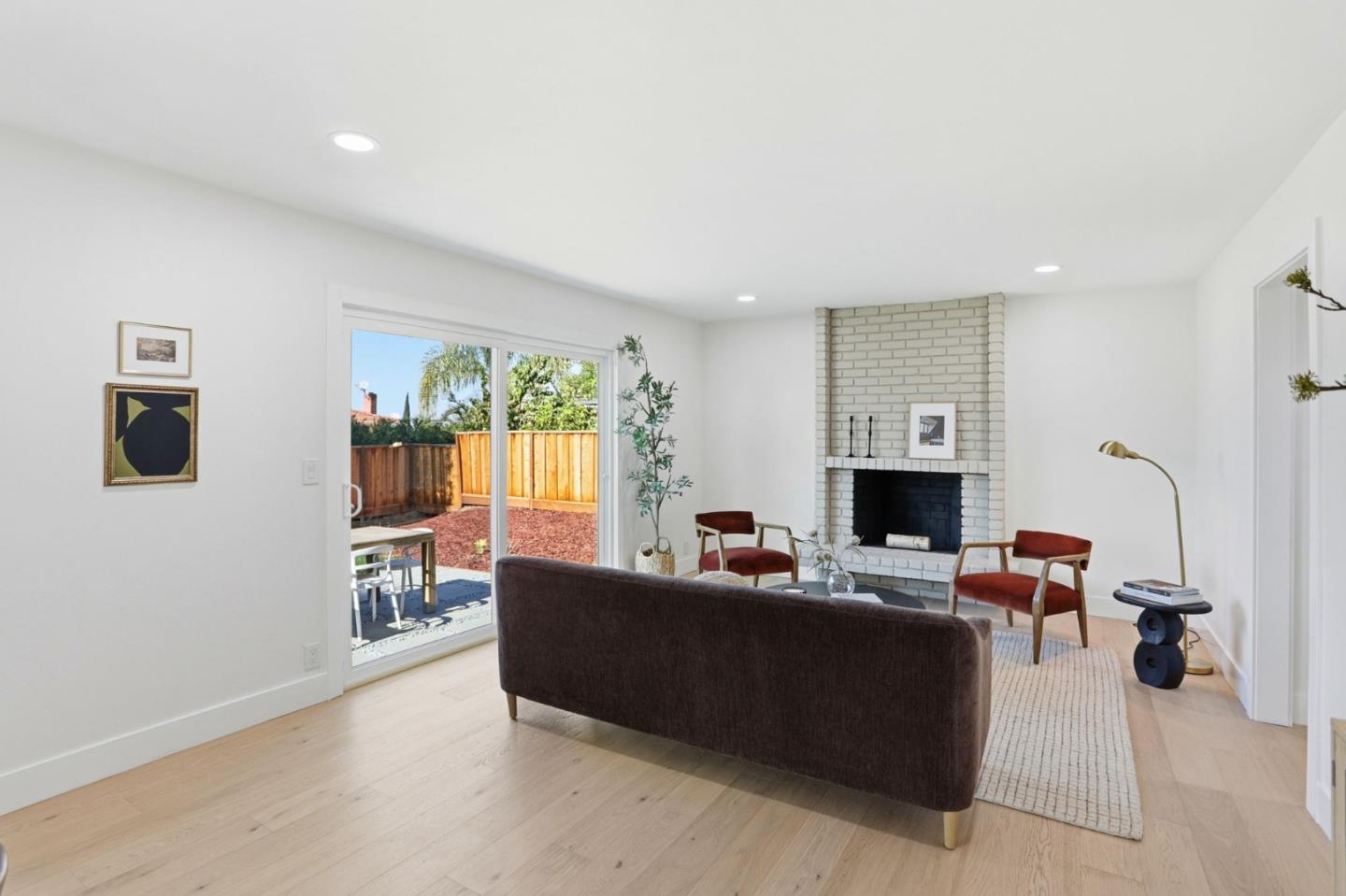 Detail Gallery Image 9 of 40 For 3047 Rollingwood Ct, San Jose,  CA 95148 - 5 Beds | 2/1 Baths