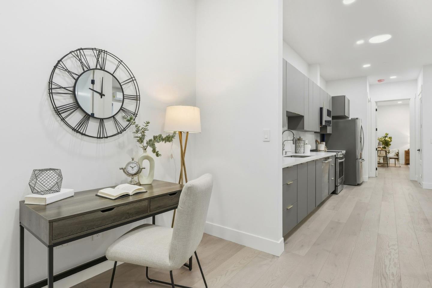 Detail Gallery Image 10 of 49 For 314 Poplar Ave, Redwood City,  CA 94061 - 5 Beds | 5/1 Baths