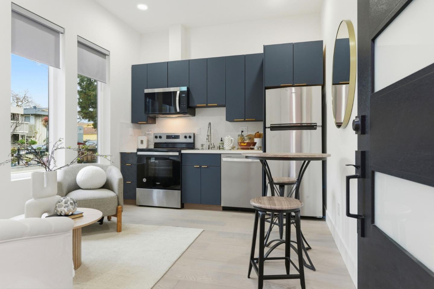 Detail Gallery Image 14 of 49 For 314 Poplar Ave, Redwood City,  CA 94061 - 5 Beds | 5/1 Baths