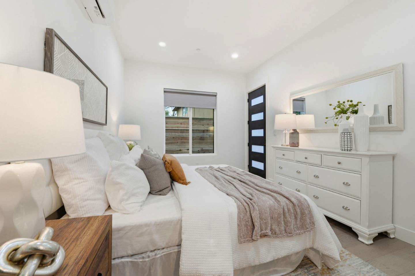 Detail Gallery Image 34 of 49 For 314 Poplar Ave, Redwood City,  CA 94061 - 5 Beds | 5/1 Baths