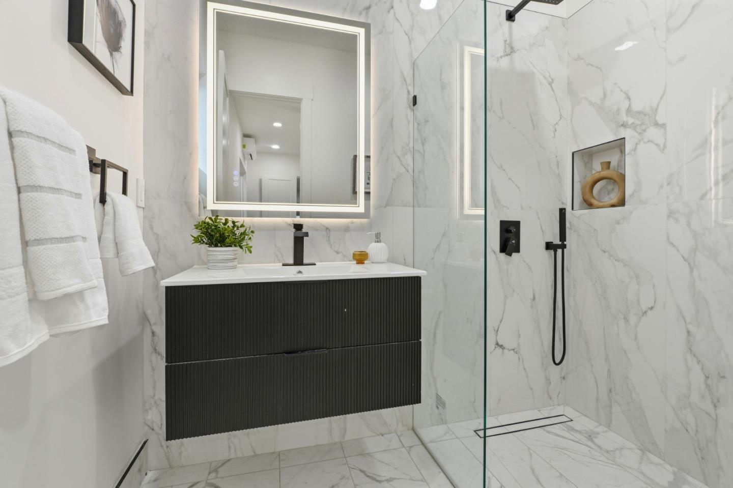 Detail Gallery Image 38 of 49 For 314 Poplar Ave, Redwood City,  CA 94061 - 5 Beds | 5/1 Baths