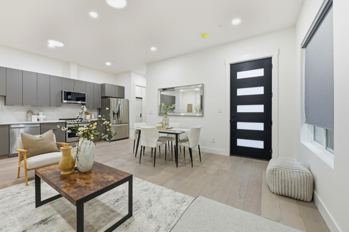 Detail Gallery Image 5 of 49 For 314 Poplar Ave, Redwood City,  CA 94061 - 5 Beds | 5/1 Baths