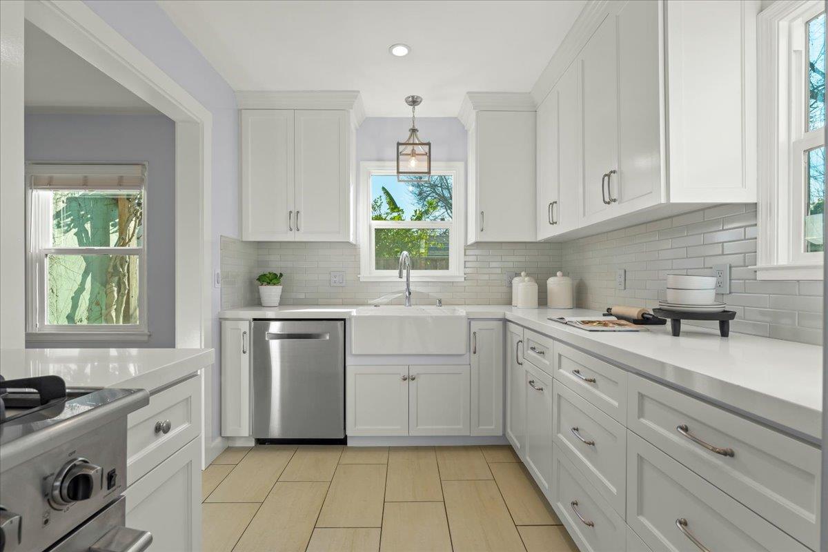 Detail Gallery Image 6 of 18 For 515 Arleta Ave, San Jose,  CA 95128 - 2 Beds | 1 Baths