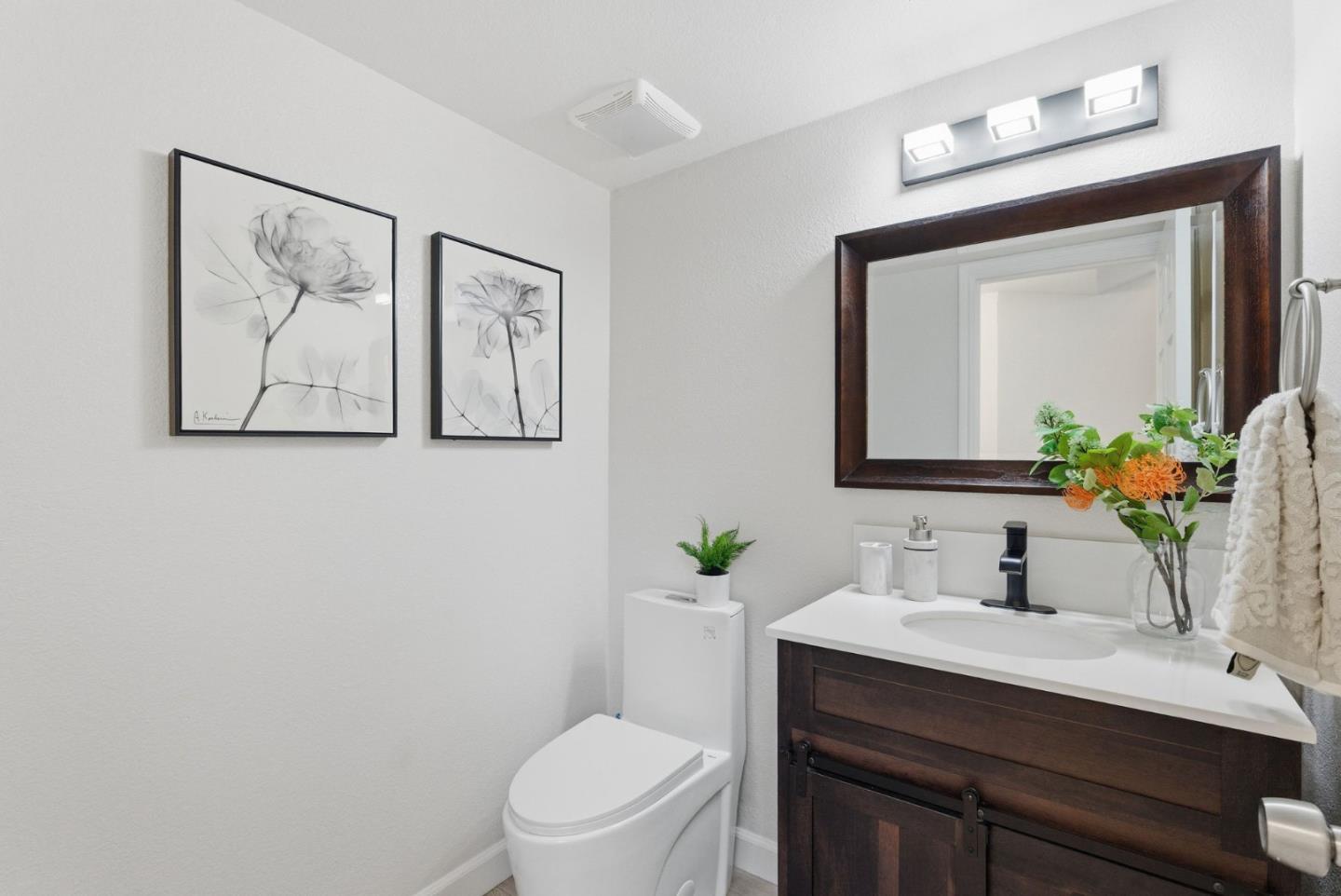 Detail Gallery Image 17 of 41 For 945 Oak Park, Morgan Hill,  CA 95037 - 3 Beds | 2/1 Baths