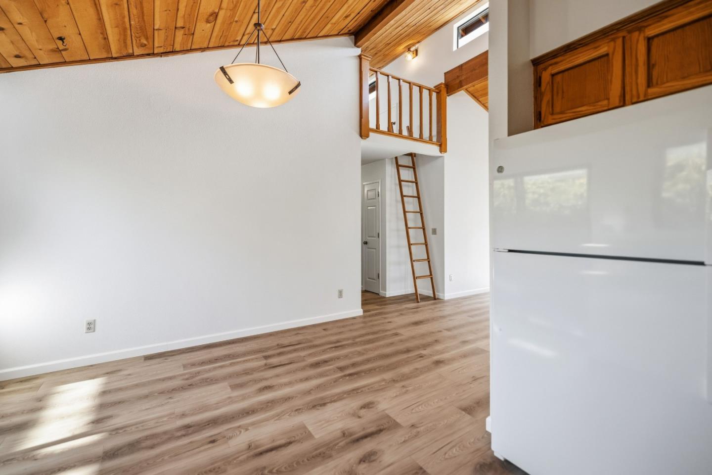 Detail Gallery Image 11 of 51 For 2258 Juan Pablo Ln, Santa Cruz,  CA 95062 - 2 Beds | 1/1 Baths